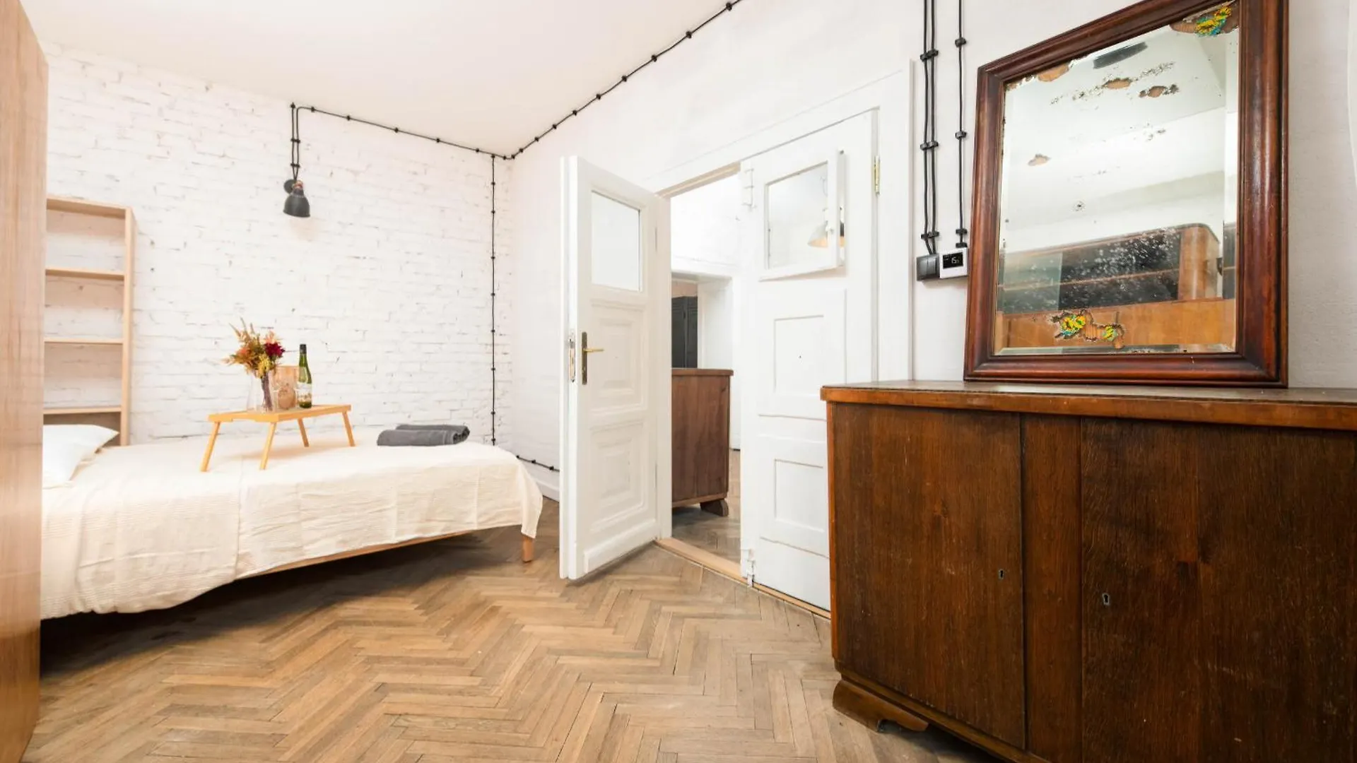 Retro Retreat Apartment Poznan By Rentujemy Poland